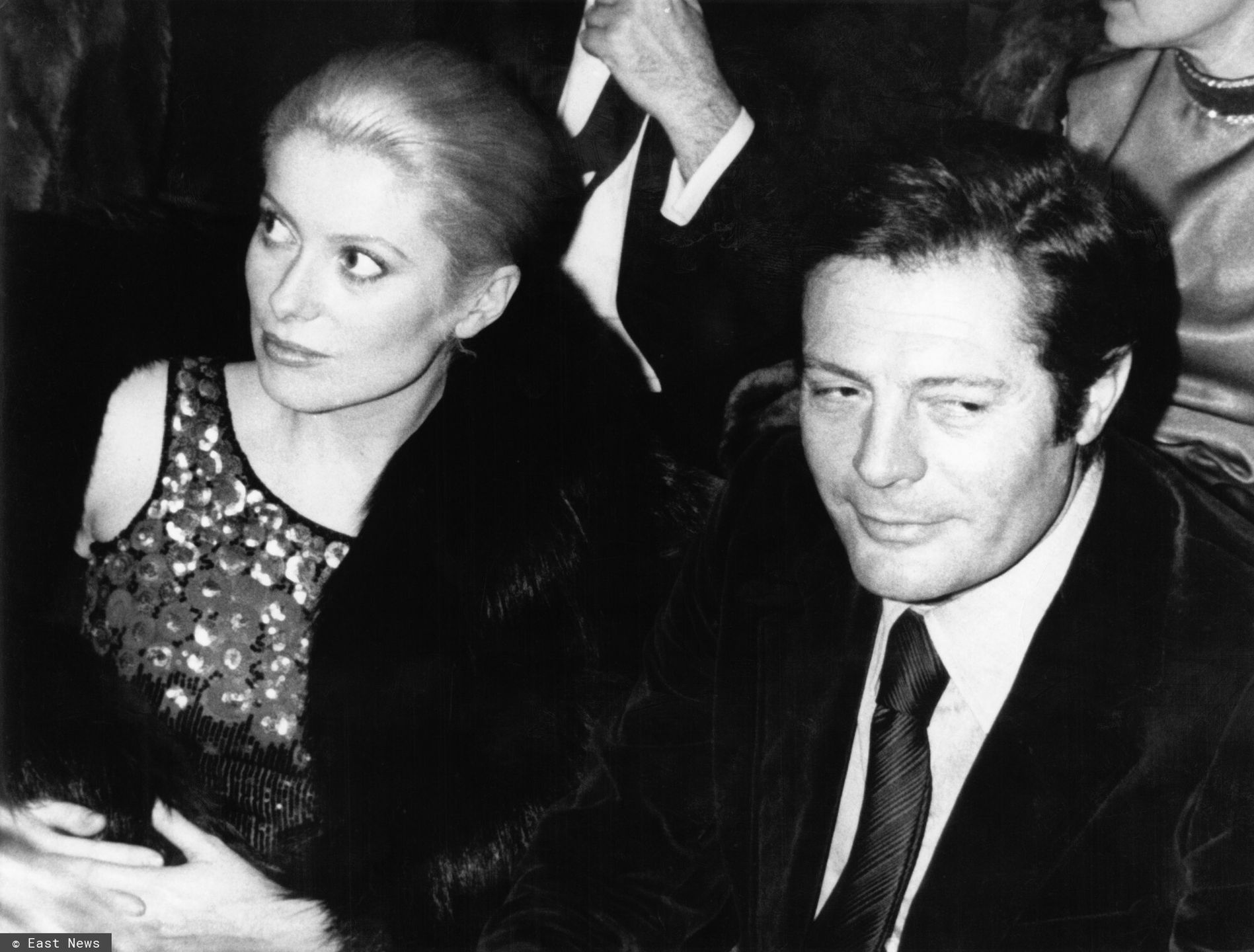 United Archives IFA The Film Archives 2017
Der italienische Schauspieler Marcello Mastroianni mit der franz?ssischen Schauspielerin Catherine Deneuve am 8. Februar 1972 zu Besuch im Olympia in Paris.
IFTN