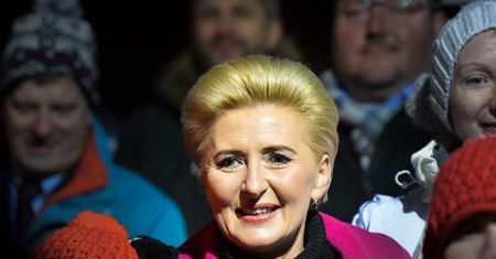 Najnowszy sondaż. Agata Duda powinna dostawać pensję? Polacy odpowiedzieli