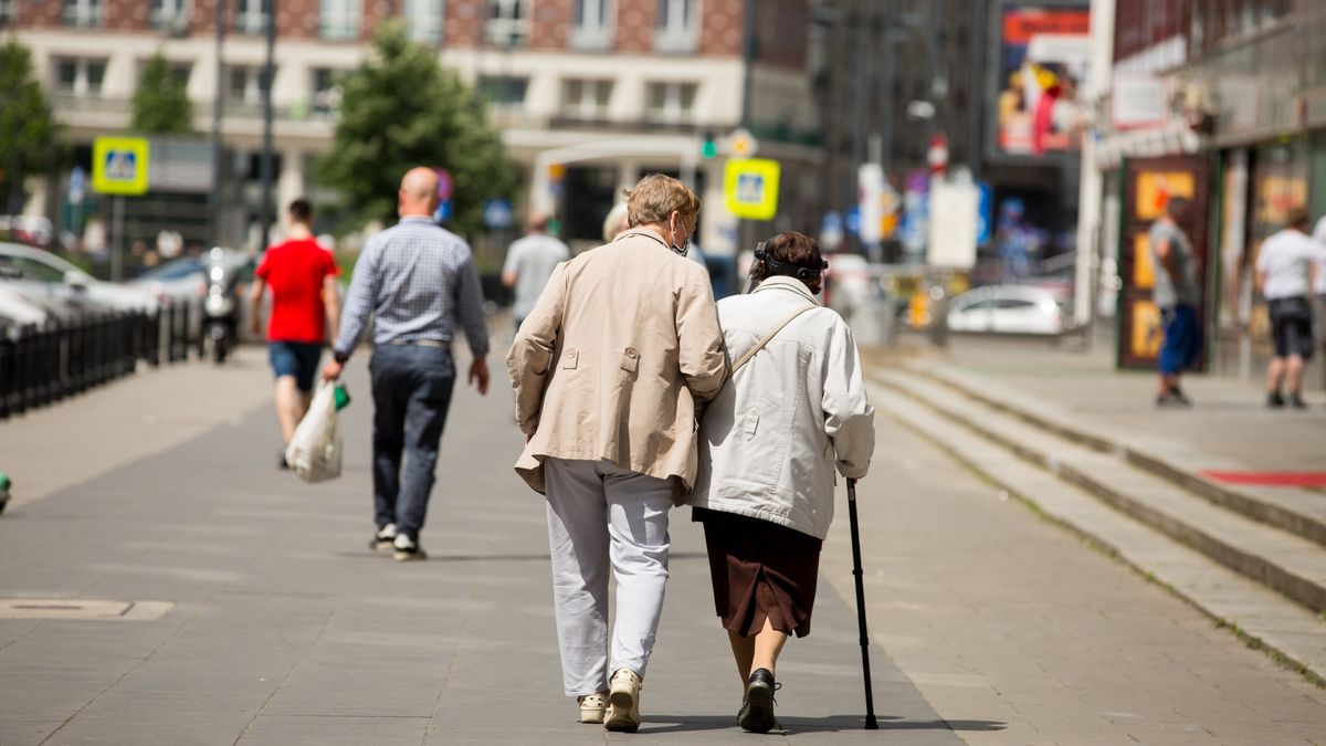 emerytury emeryt emerytka seniorzy emerytura starość 