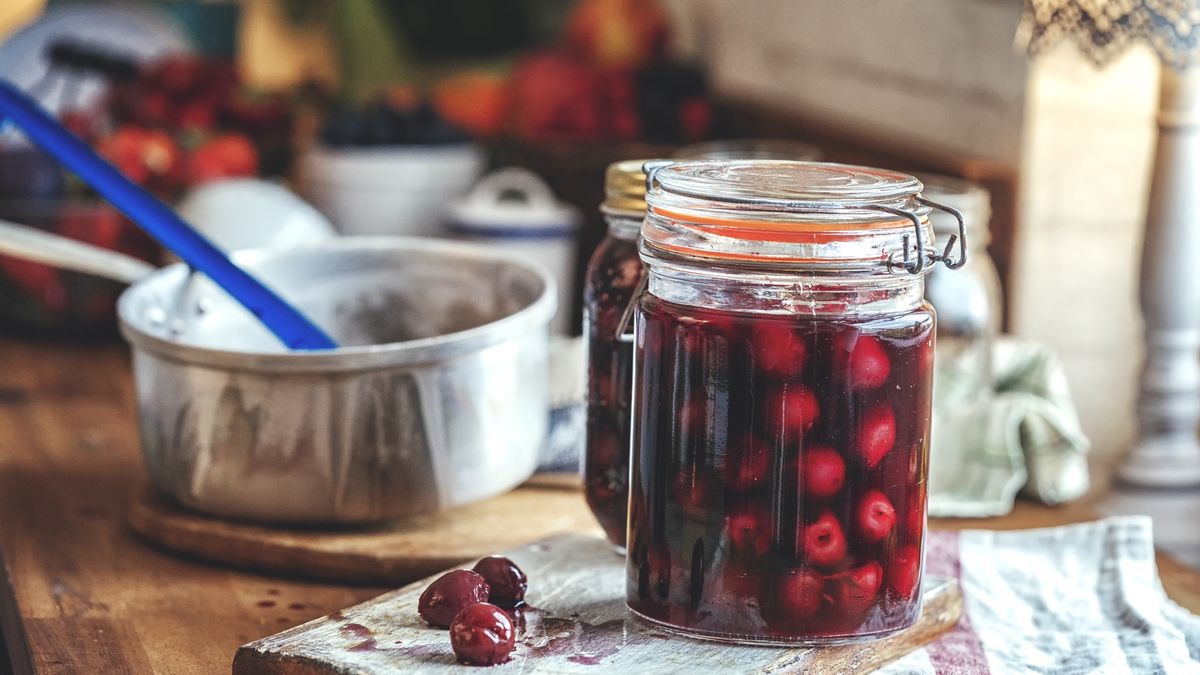 Wiśnie w occie? Warto spróbować!