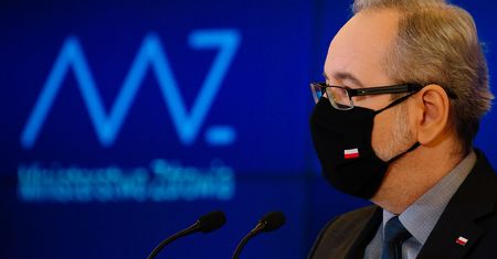 Rekord zgonów, doły urodzeń. Polaków w ciągu roku drastycznie ubyło