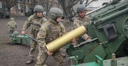 Ukraina. W Doniecku powstają bunkry i miejsca w szpitalach