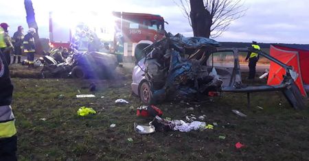 Łódzkie. Tragiczny wypadek. Nie żyją kobieta i malutkie dziecko