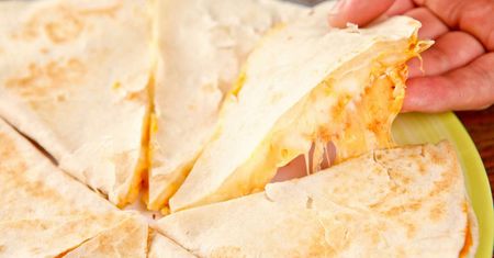 Quesadilla na patelni – pyszna przekąska