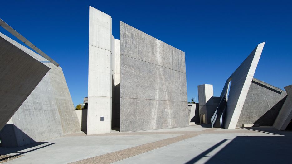 National Holocaust Monument w Ottawie upamiętnia zagładę Żydów przez nazistów 