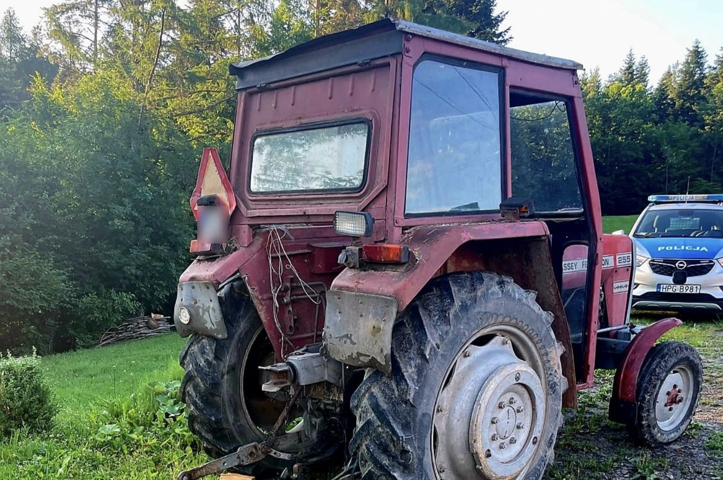 Szalone rodeo na ciągniku. Kierowca miał 3 promile