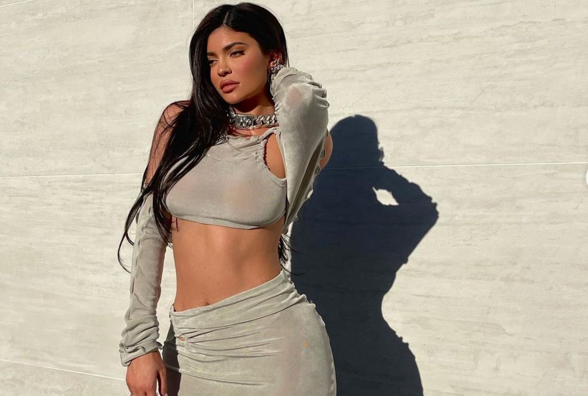 Kylie Jenner niczym pomarańcza!