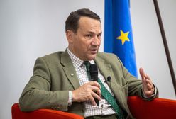 "Pomagają rosyjskiej racji stanu". Ostre słowa Sikorskiego