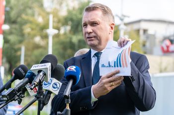 Wyjścia Polski z UE nie będzie. "Ale idziemy na wojnę z lewacką Brukselą"
