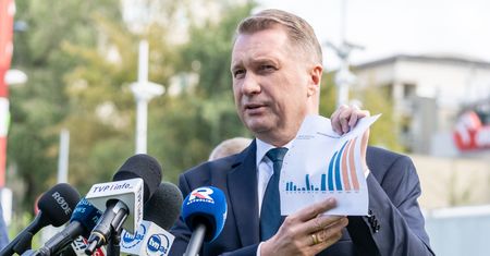 Wyjścia Polski z UE nie będzie. "Ale idziemy na wojnę z lewacką Brukselą"