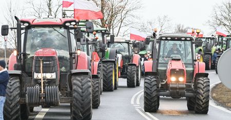 Rolnicy zrobieni na szaro. "Oni jeszcze o tym nie wiedzą". Błąd uda się naprawić?