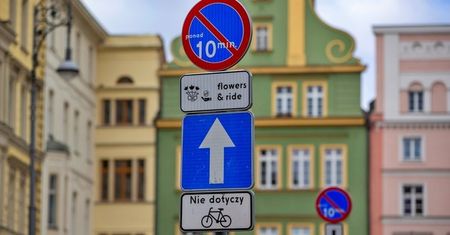 Wrocław. "Flowers & Ride". Takiego znaku jeszcze nie było