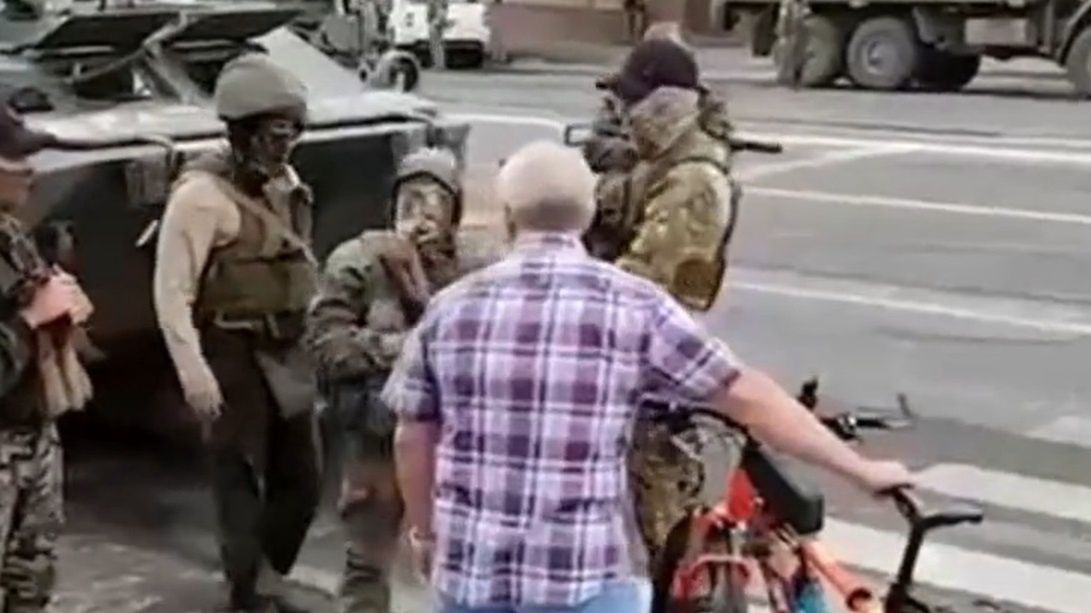 Pucz wojskowy w Rosji oddziałuje także na lokalne społeczeństwo rosyjskie 