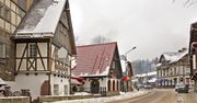 Urocze miasto u stóp Gór Izerskich. Kiedyś kochali je artyści i poszukiwacze skarbów