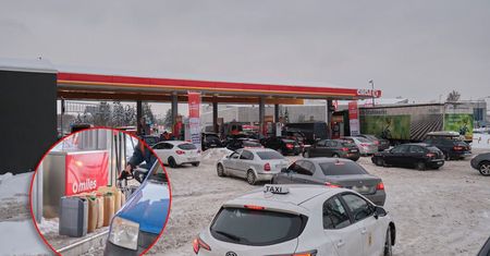 Kierowcy „szturmują” stacje benzynowe. Paliwo tańsze o złotówkę przez trzy godziny