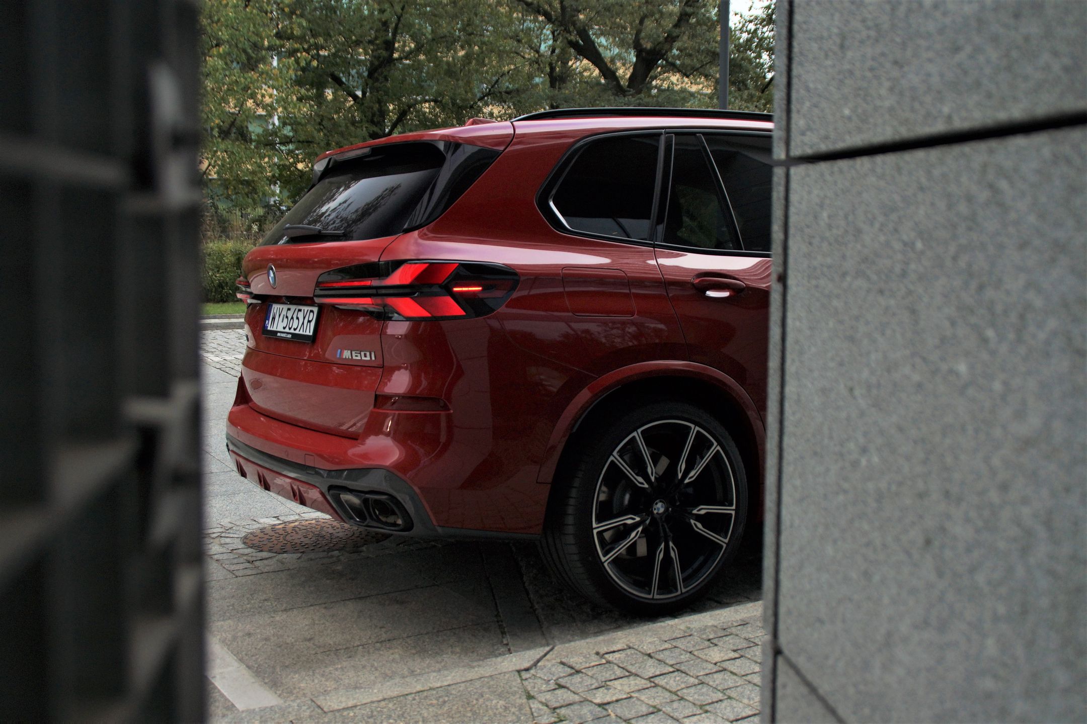 BMW X5 M60i