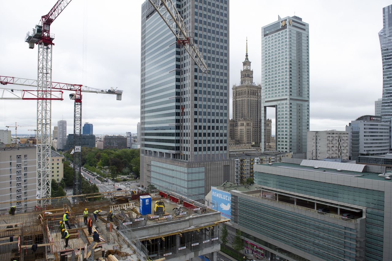 Produkcja budowlano-montażowa. Te dane to dzwonek alarmowy