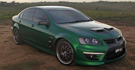 Zielona moc – Walkinshaw GTS E2 Supercar (2010)