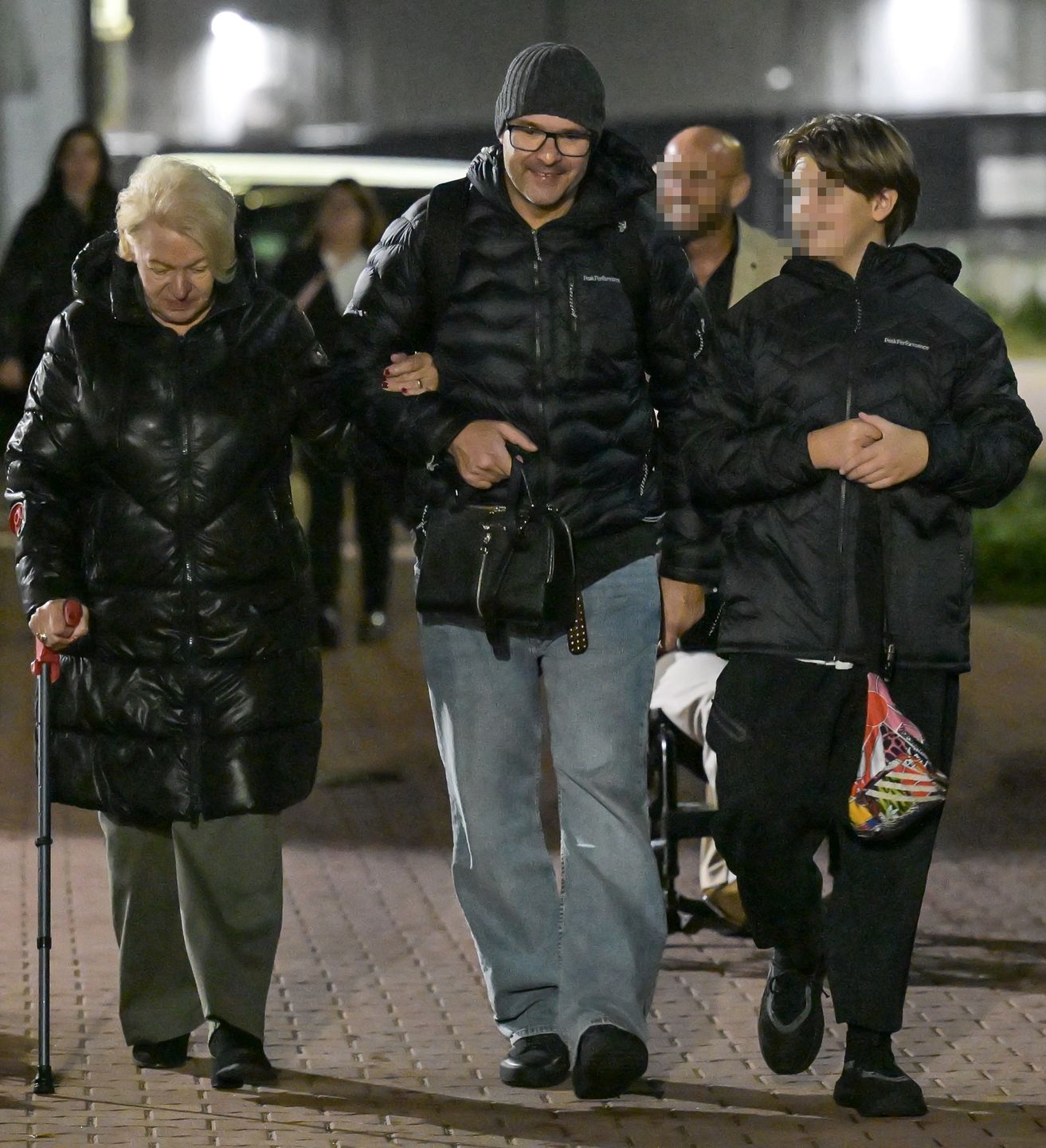 Tomasz Karola z mamą i synem