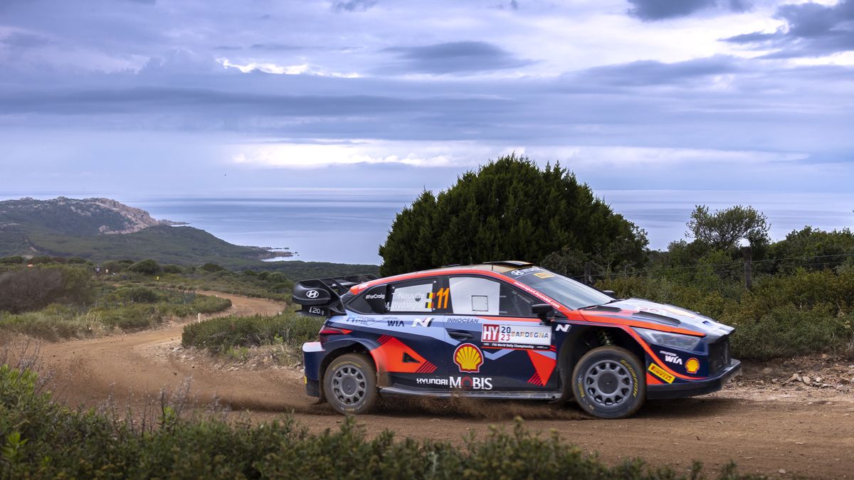 Thierry Neuville podczas Rajdu Sardynii 2023