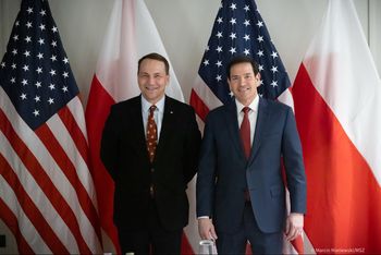 "Dobra dyskusja". Sikorski po spotkaniu z Rubio w Monachium
