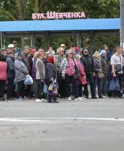 Władze Rosji przymusowo odsyłają do domów uciekinierów z Mariupola