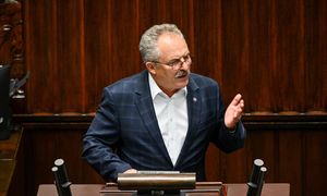 Zakaz alkoholu w Sejmie. Marek Jakubiak: Przy kompocie będziemy siedzieli?