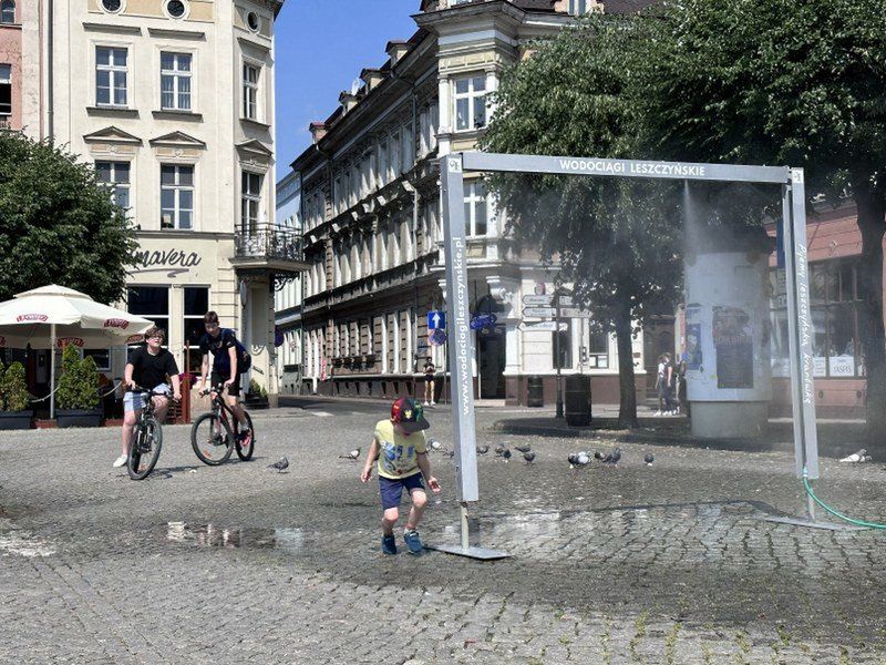 Bramka wodna na rynku w Lesznie