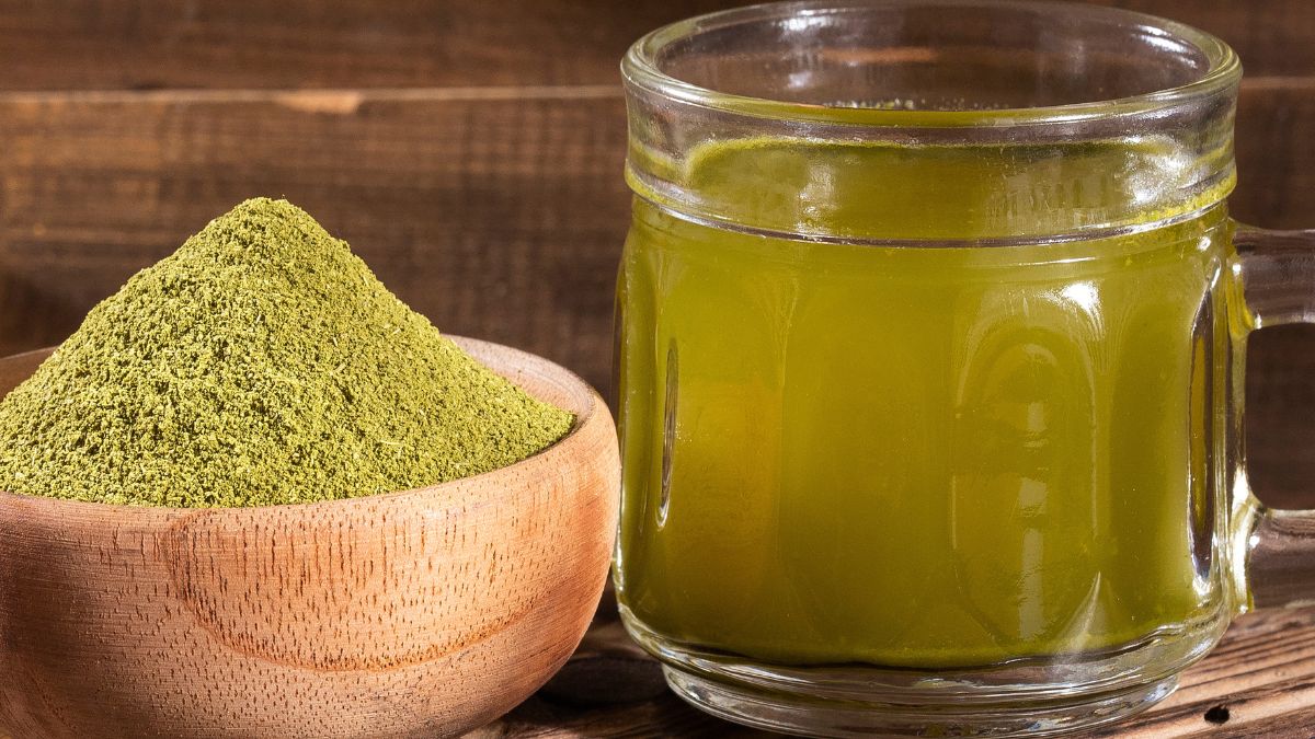 Co wybrać: proszek moringa czy matchę?