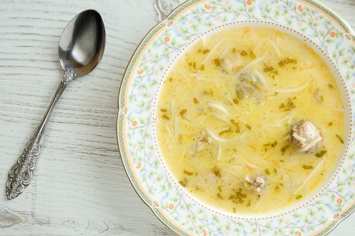 Chicken soup reinvented: A creamy, refreshing twist with yoghurt and egg yolk