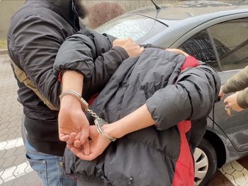 Warszawa: Policja rozbija narkotykową siatkę. 20 osób zatrzymanych