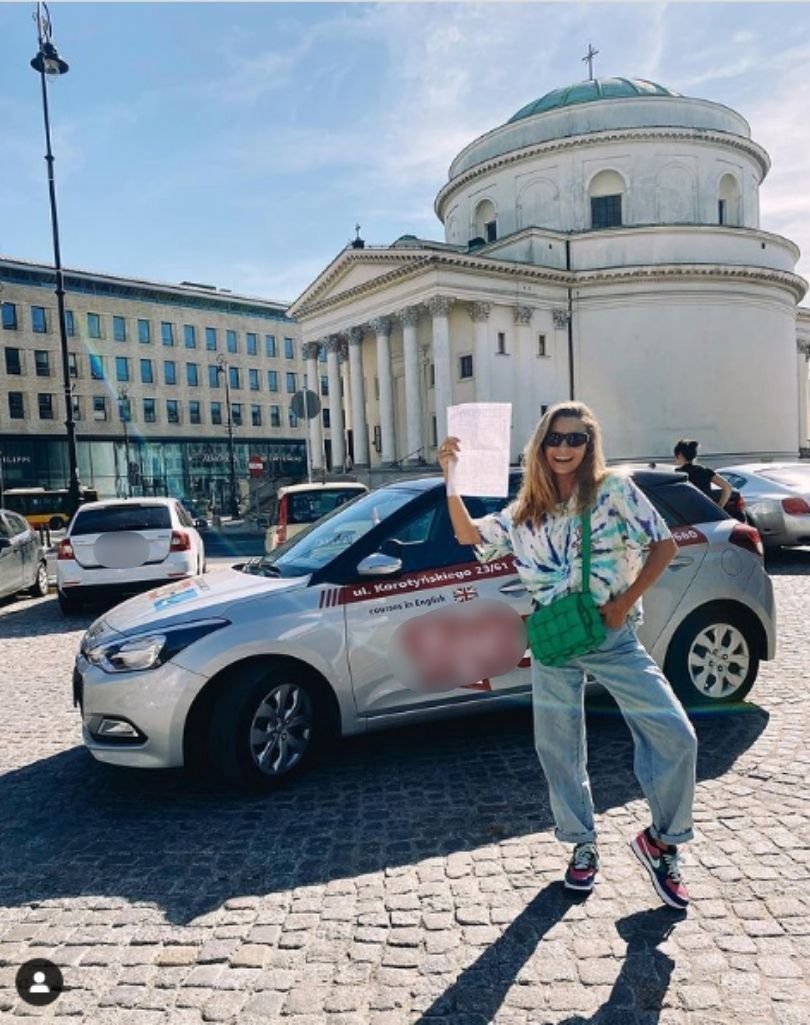 Julia Wieniawa chwali się zdanym egzaminem na prawo jazdy