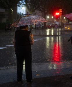 Obawy przed powodzią w Hiszpanii. Zamknięto drogi, odwołano loty