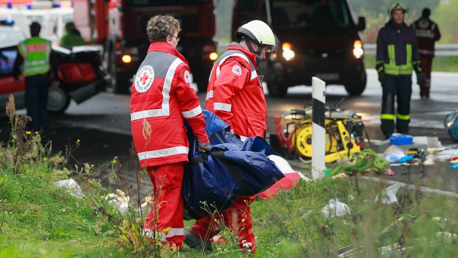 Niemcy. Wypadek autokaru. Jest wielu rannych - zdjęcie ilustracyjne 