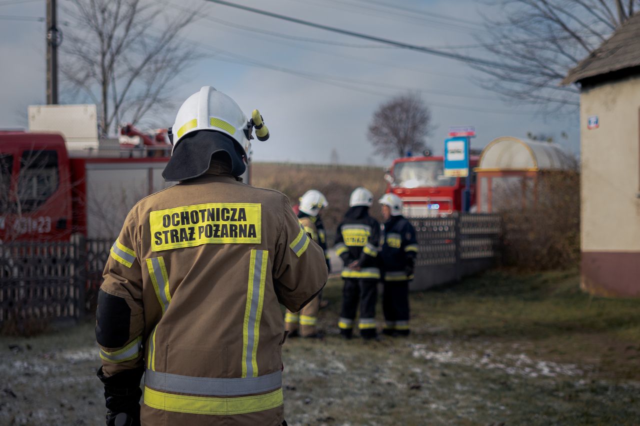 Lipinki: Pożar zabudowań gospodarczych. Strażacy walczyli kilka godzin