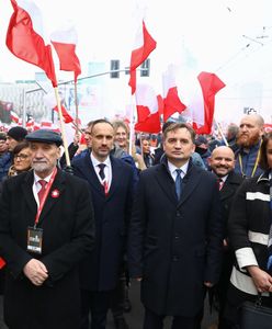 Politycy na marszu. Ziobro i Macierewicz na czele grupy