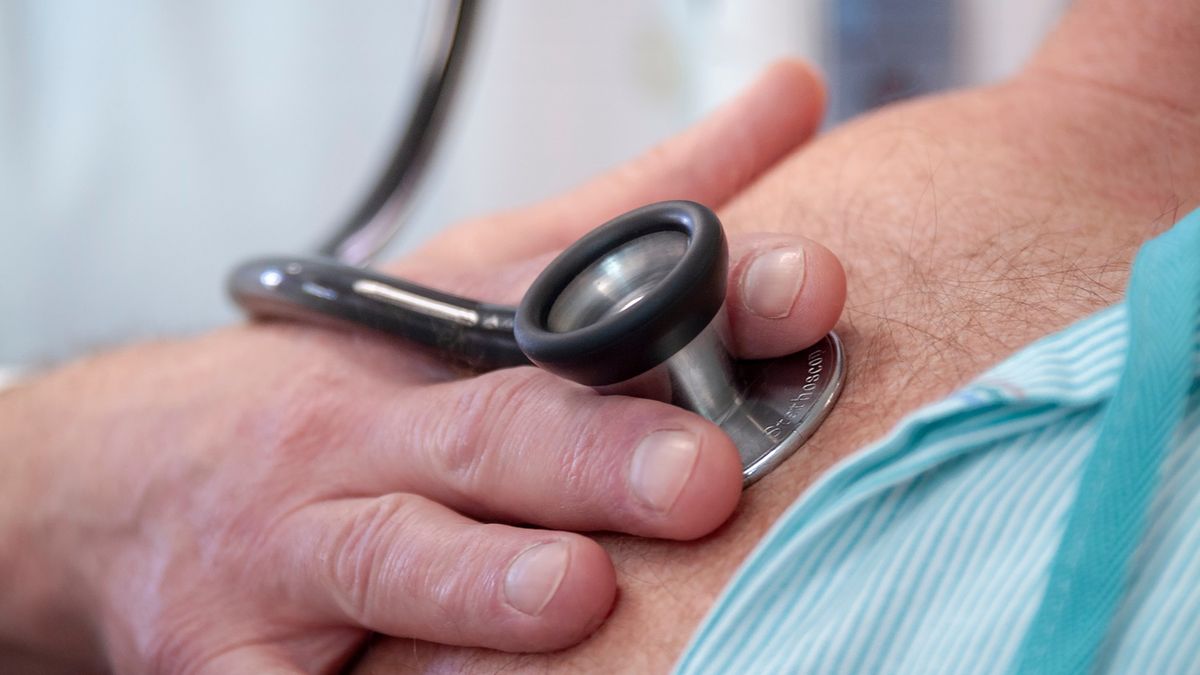 Kardiolodzy podpowiadają, jak dbać o zdrowe serce. Kluczem jest zbilansowana dieta, aktywność fizyczna i odpowiednia długość snu