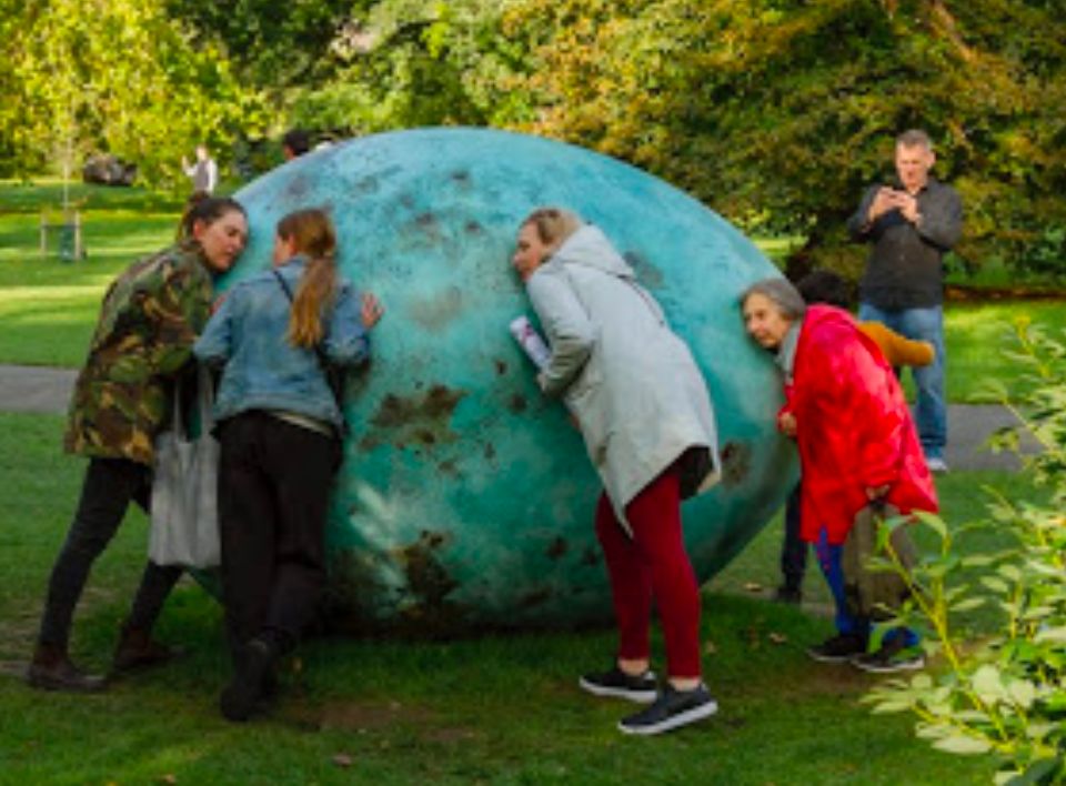 Warszawa. Wielkie jajo. Stolica zyska dzieło sztuki podziwiane przez londyńczyków