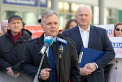 Dwa dni i trzy umowy dla żony sekretarza urzędu miasta