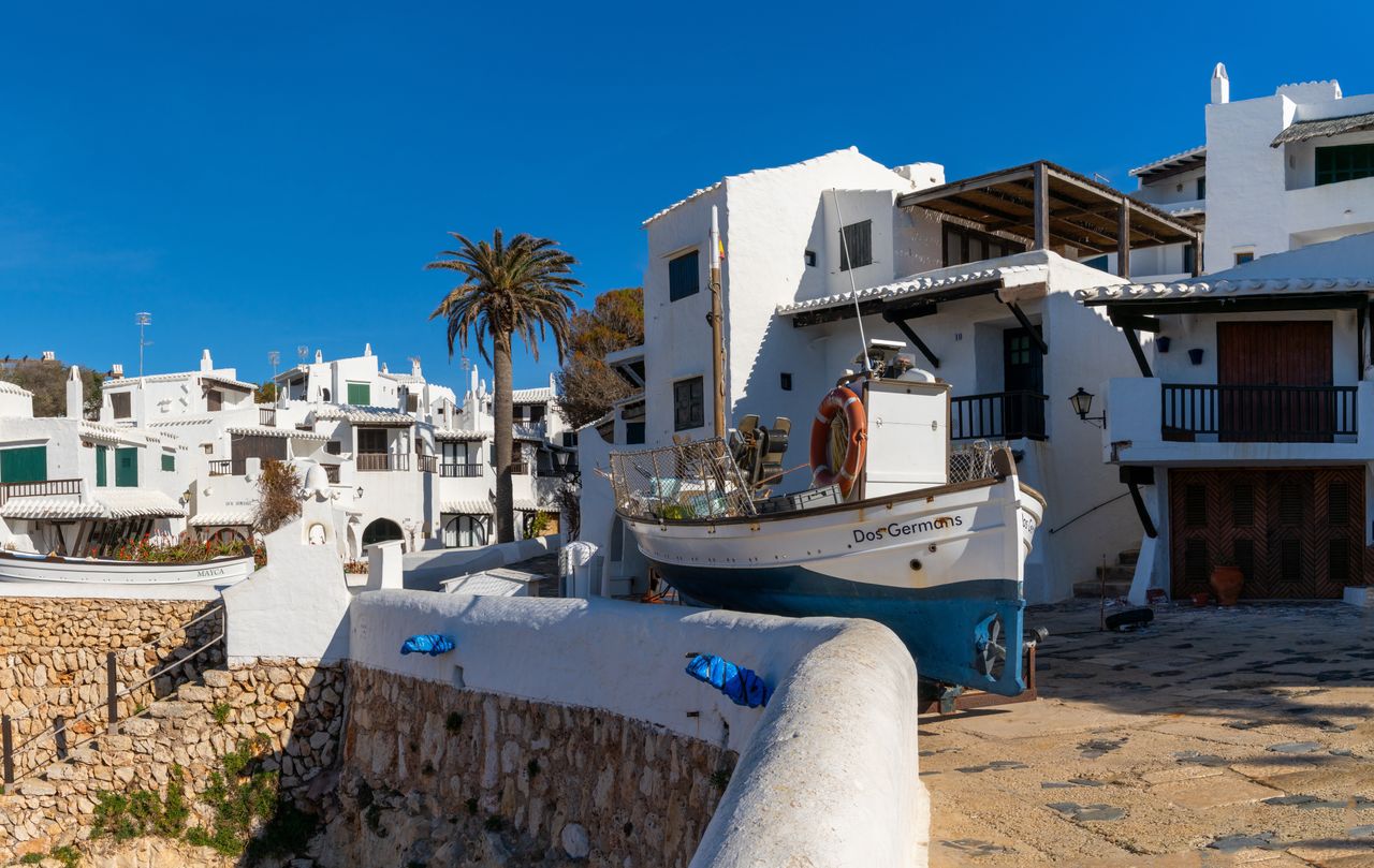 Menorca locals impose visiting hours as tourist behavior worsens