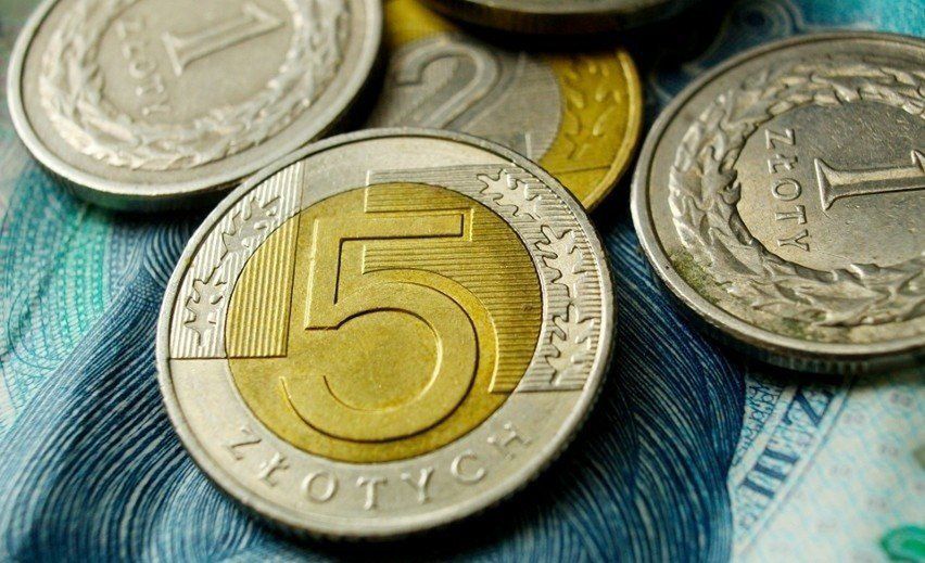 Od tego zależy prawdziwa wartość monety 5 zł. Nie każda "piątka" jest taka zwykła