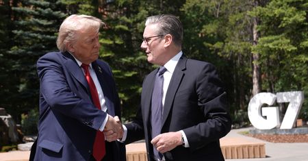 Umowa z Trumpem podpisana. W. Brytania może być pewna. "Bo ich lubię"