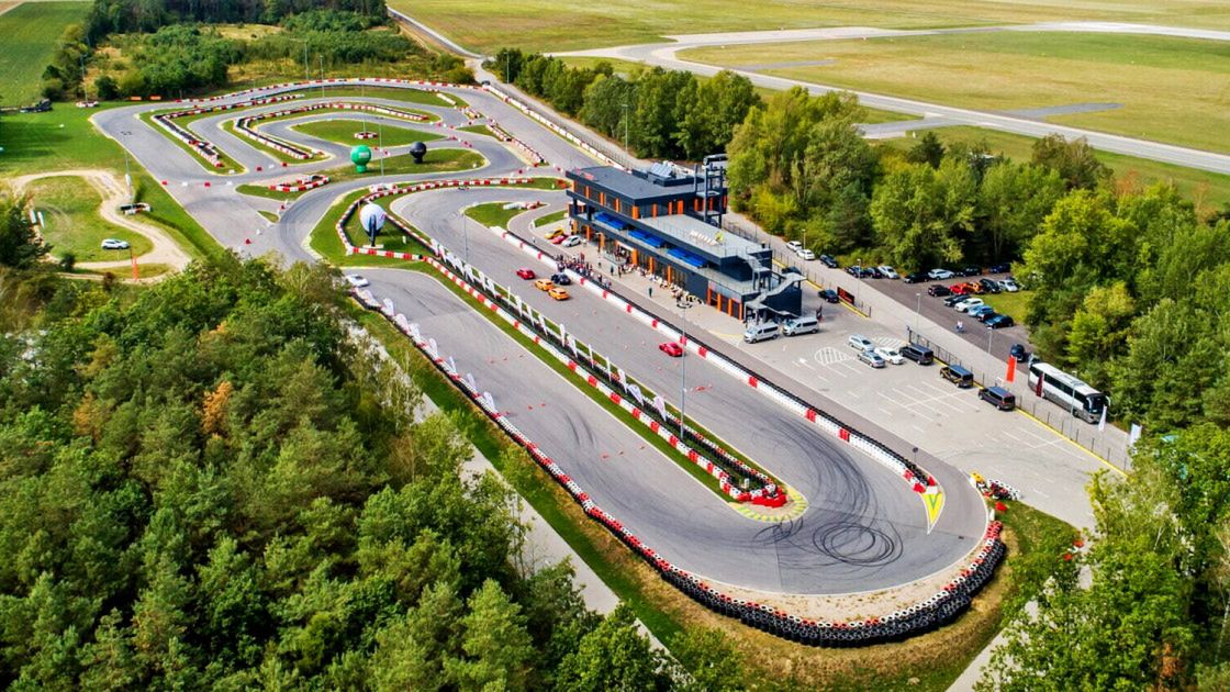 EV Experience powered by LG Energy Solution Wrocław 25 czerwca 2022 r. na Torze Modlin