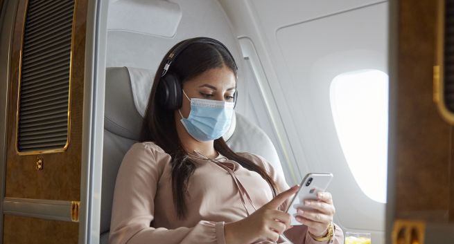 Aplikacja pomoże klientom linii Emirates w uzyskaniu tańszych szczepień na Covid-19