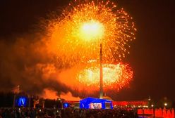 Imponujący pokaz sztucznych ogni w Moskwie. Tak Rosjanie świętowali Dzień Zwycięstwa