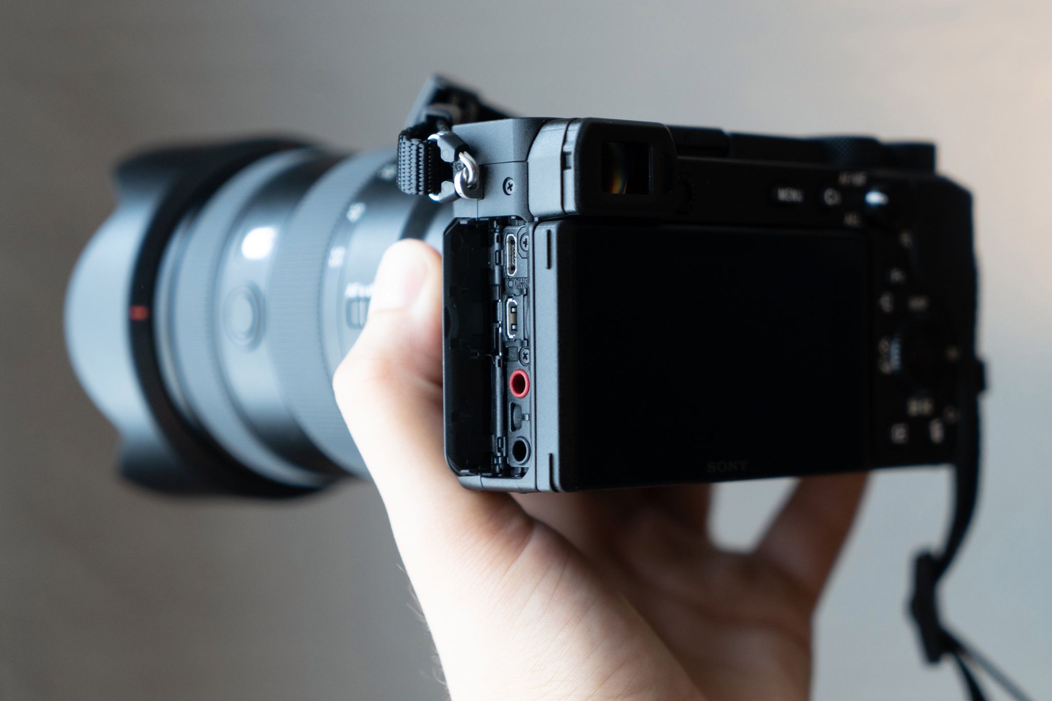 Premiera Sony A6100 i Sony A6600. Ultraszybki zoom i rozbudowane tryby filmowe 8