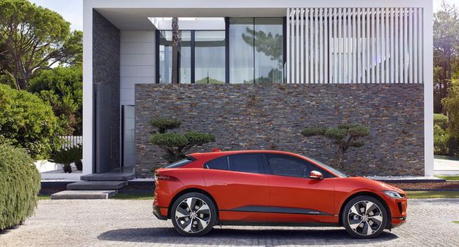 Elektryczny Jaguar I-Pace oficjalnie zaprezentowany. Do 100 km/h w 4,8 s, zasięg do 480 km
