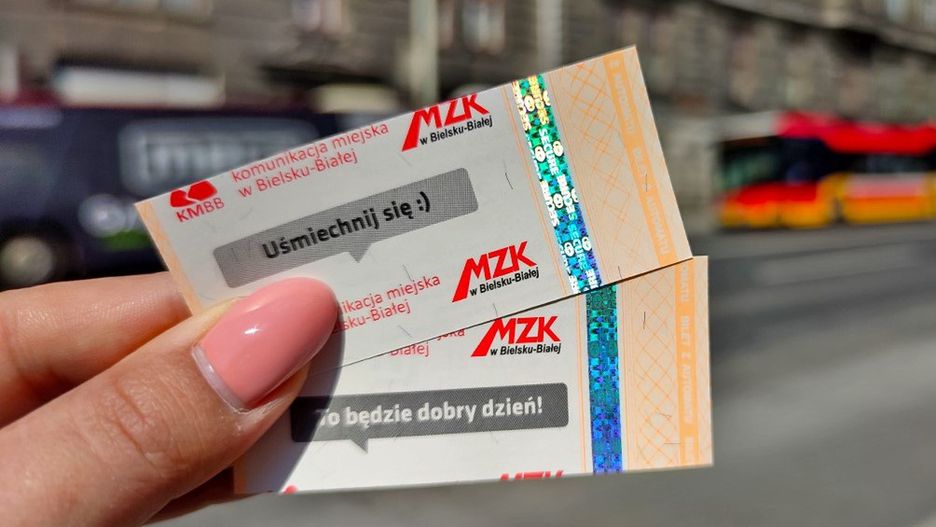 Śląskie. Bilety z pozytywnym przesłaniem mogą kupić pasażerowie autobusów MZK w Bielsku-Białej.