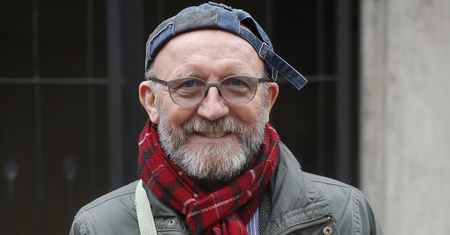 Artur Barciś kwestował na Powązkach. Nie do wiary, co go spotkało