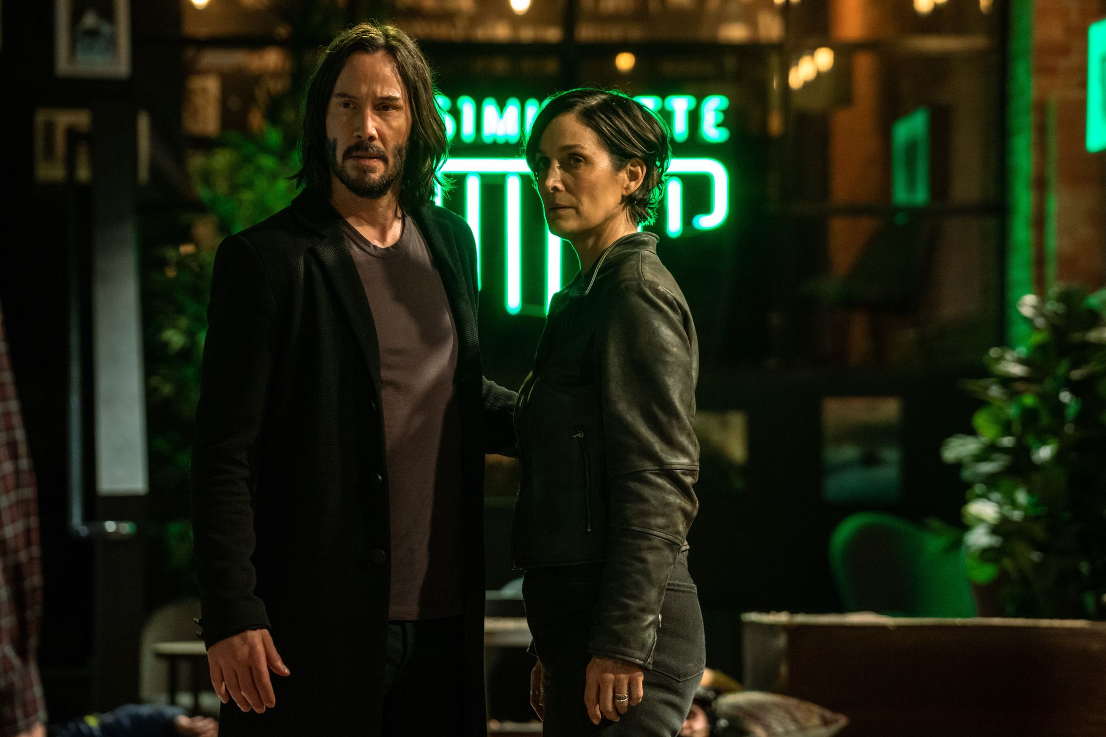  Keanu Reeves i Carrie-Anne Moss